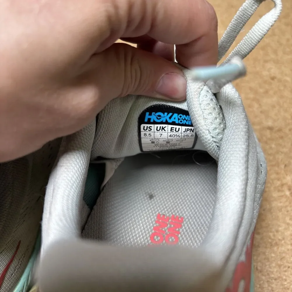 Hoka One One Clifton 7 Shoes Womens 8.5 Morning Mist Hot Coral Running